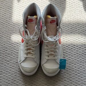 Nike Men’s White and Red High-Top Sneakers